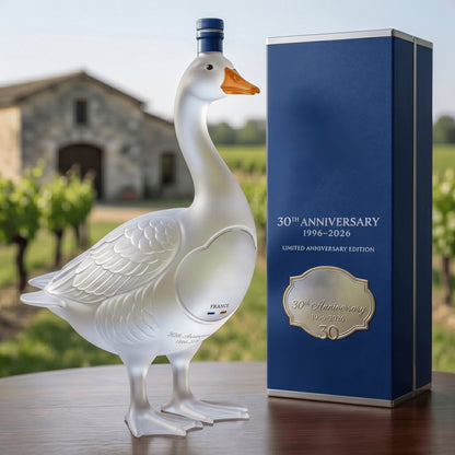 🔥LAST DAY 50% OFF✨30th Anniversary 3D Sculpted Vodka Bottle